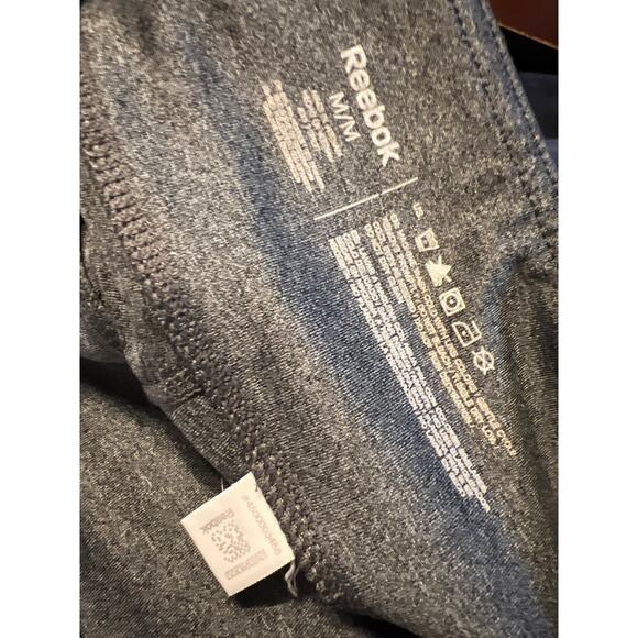 Grey Reebok Capri Leggings, Size Medium, Excellent Condition - Picture 6 of 16